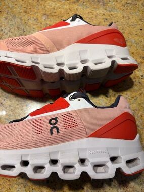 On Cloud Running Sneakers Cloudstratus